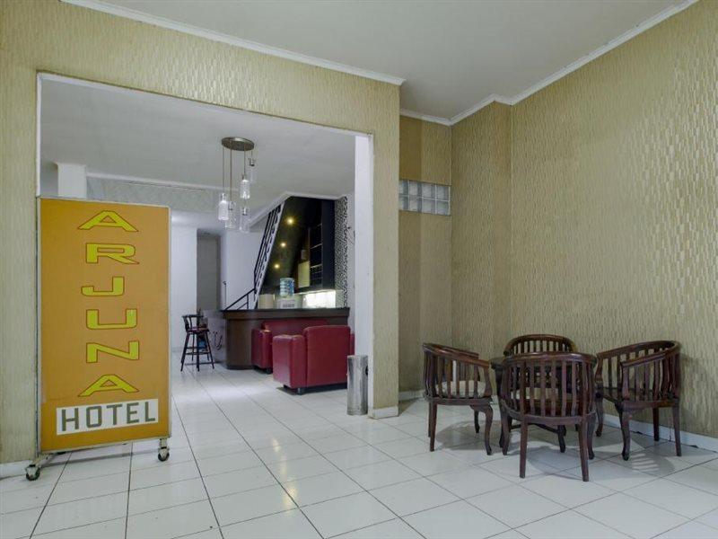 Hotel Arjuna בקאסי מראה חיצוני תמונה